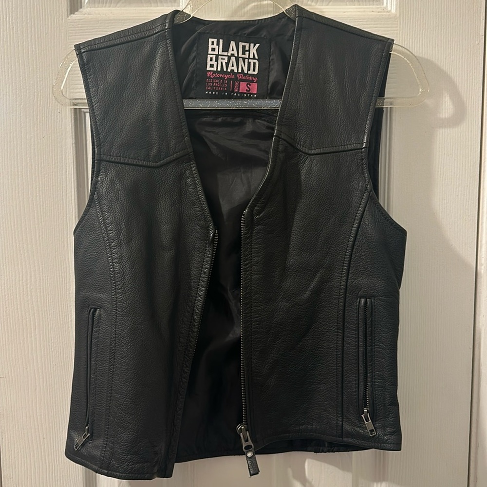 Black leather vest for woman